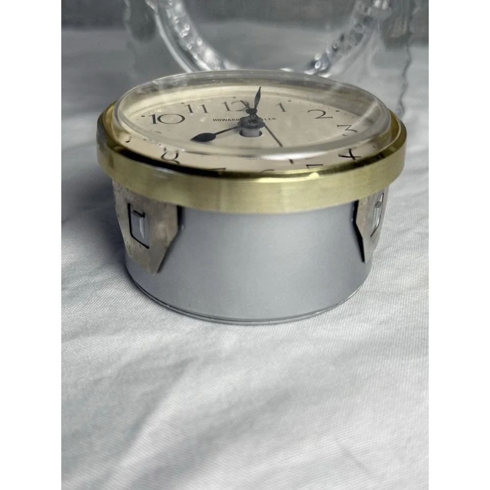 Vintage Art Deco Style Howard Miller Cut Glass Quartz‎ Desk Clock West Germany